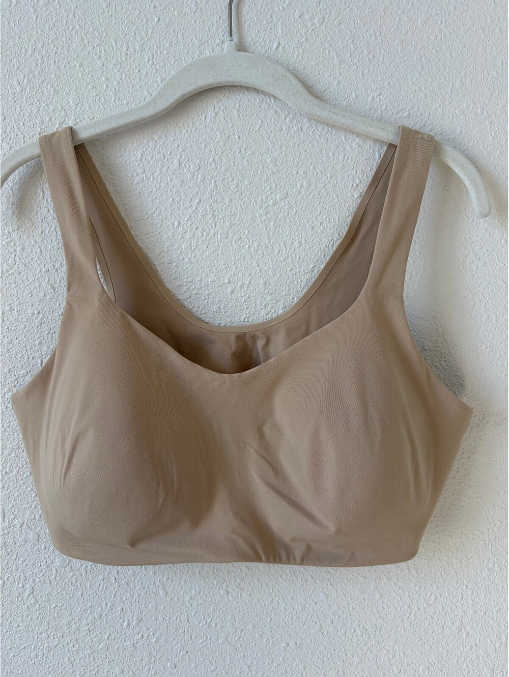 HUUG Daily Embrace Pullover Bra Beige Size XL Wireless Comfy Neutral